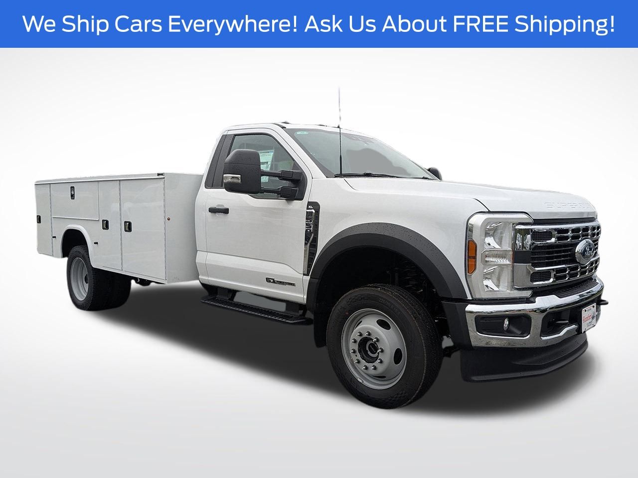 2025 Ford F-550 Super Duty Chassis Cab XL's photo