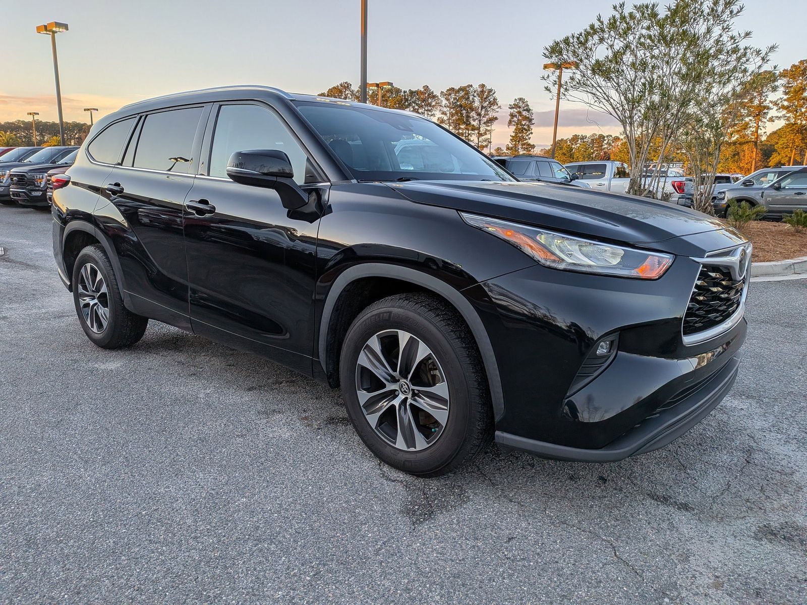 2020 Toyota Highlander XLE's photo