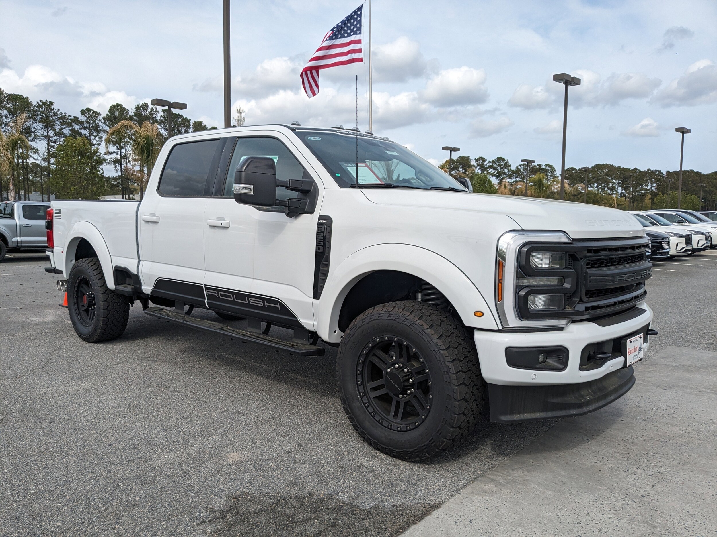 2024 Ford F-250 photo 2