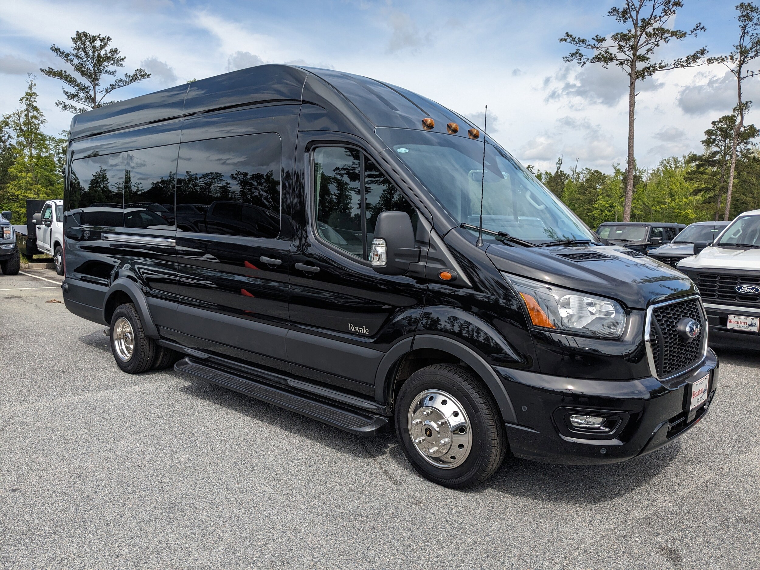 2024 Ford Transit photo 2