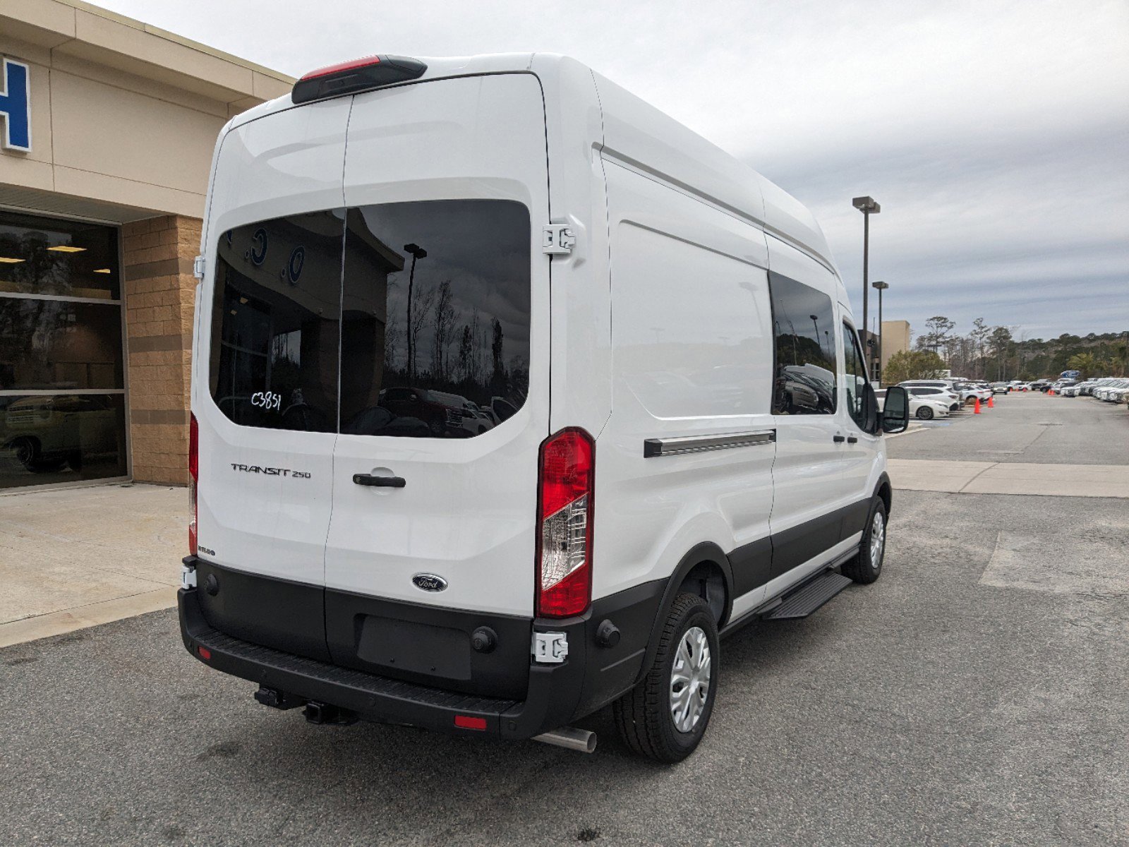 2024 Ford Transit photo 4