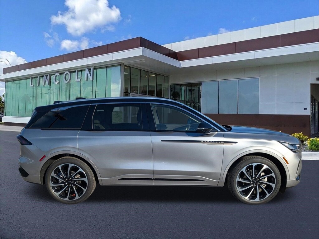 New 2026 Lincoln Nautilus Black Label SUV