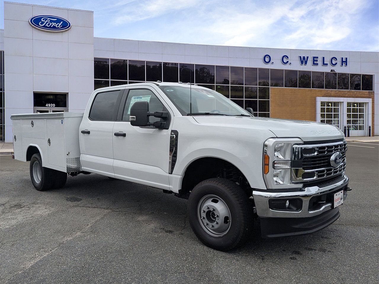 2026 Ford F-350 Chassis Chassis 