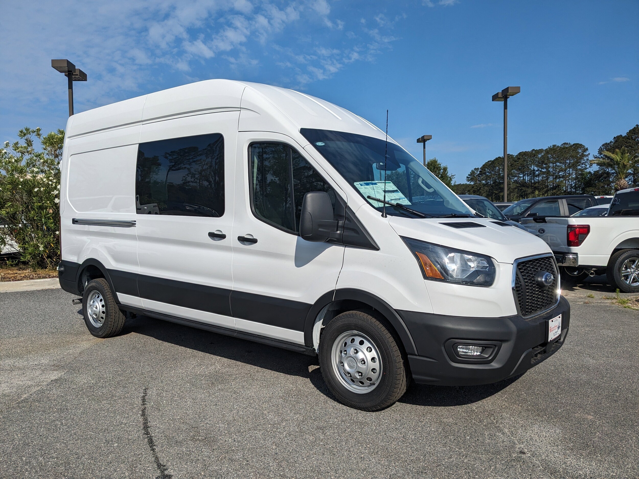 2025 Ford Transit photo 2
