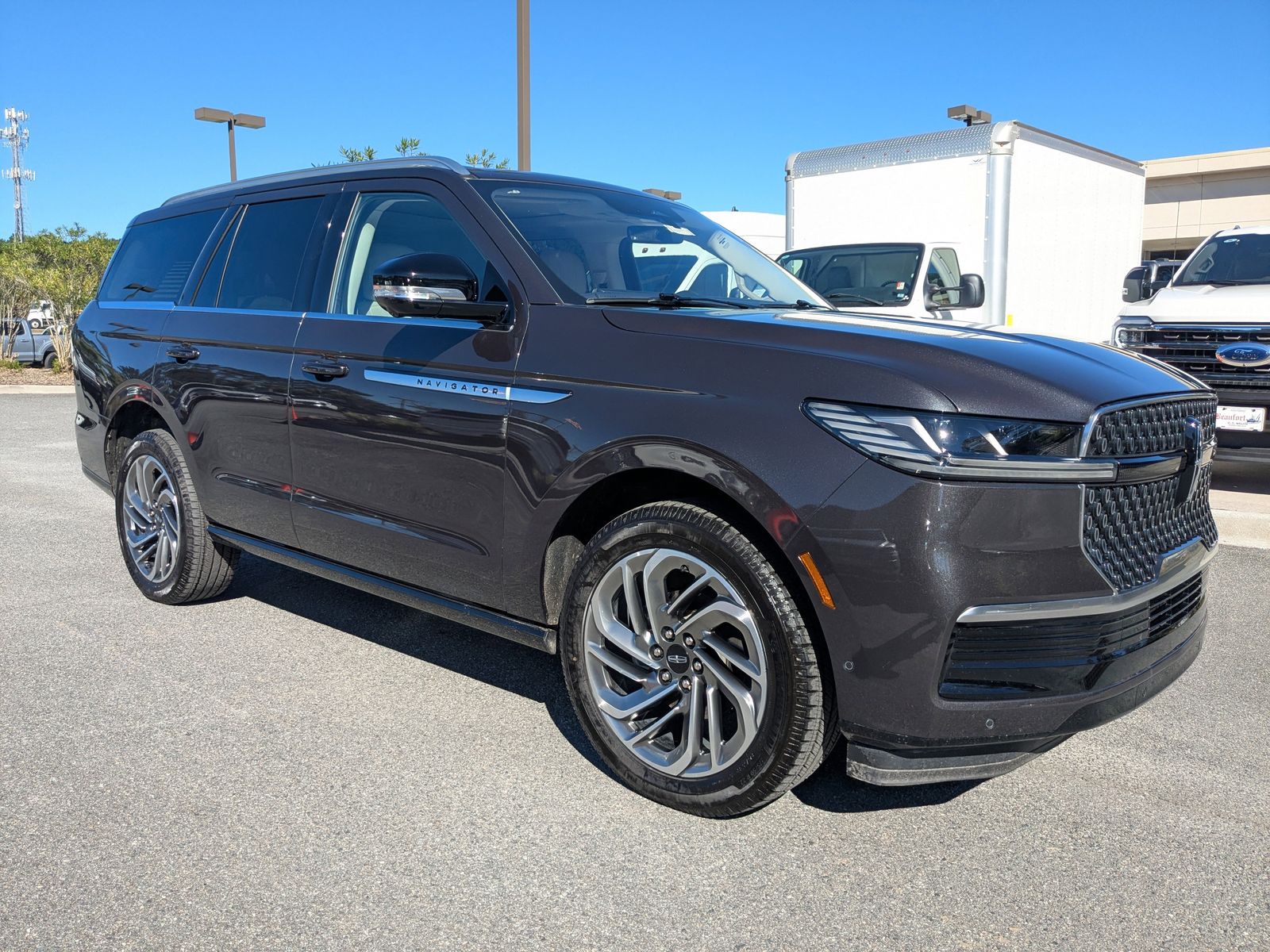 2025 Lincoln Navigator Reserve photo 2