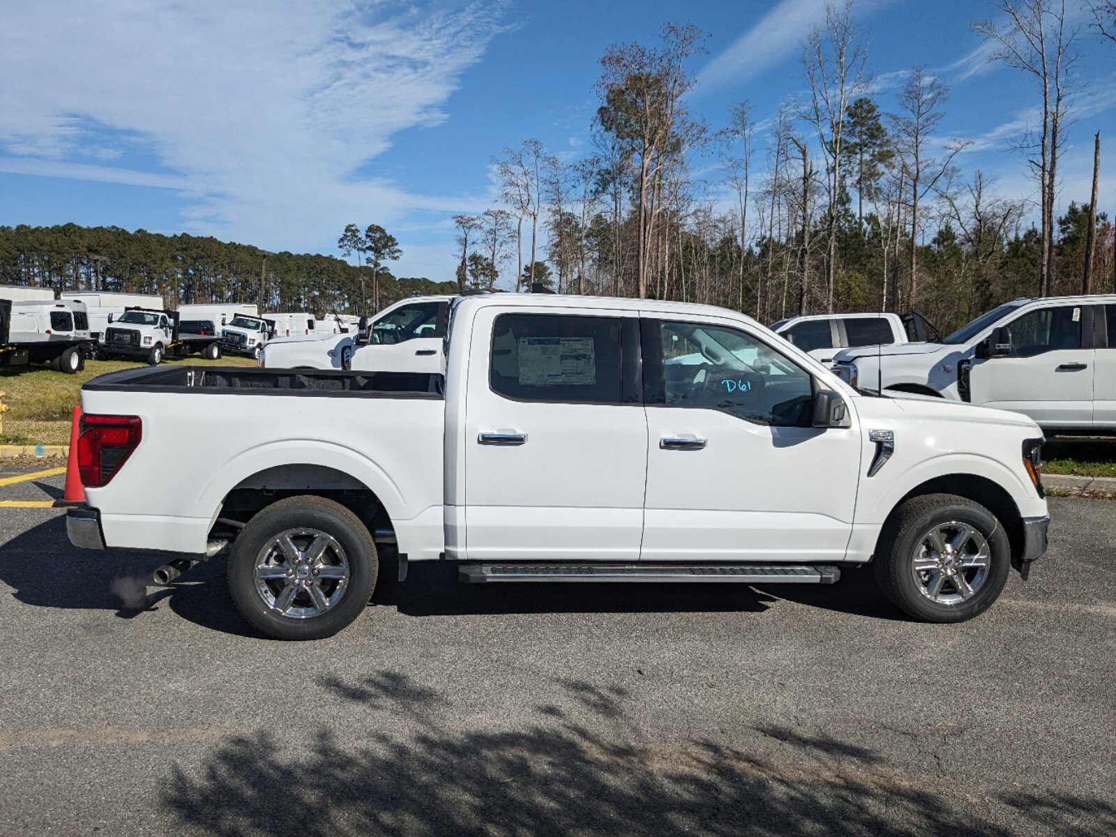 2025 Ford F-150 XLT photo 2