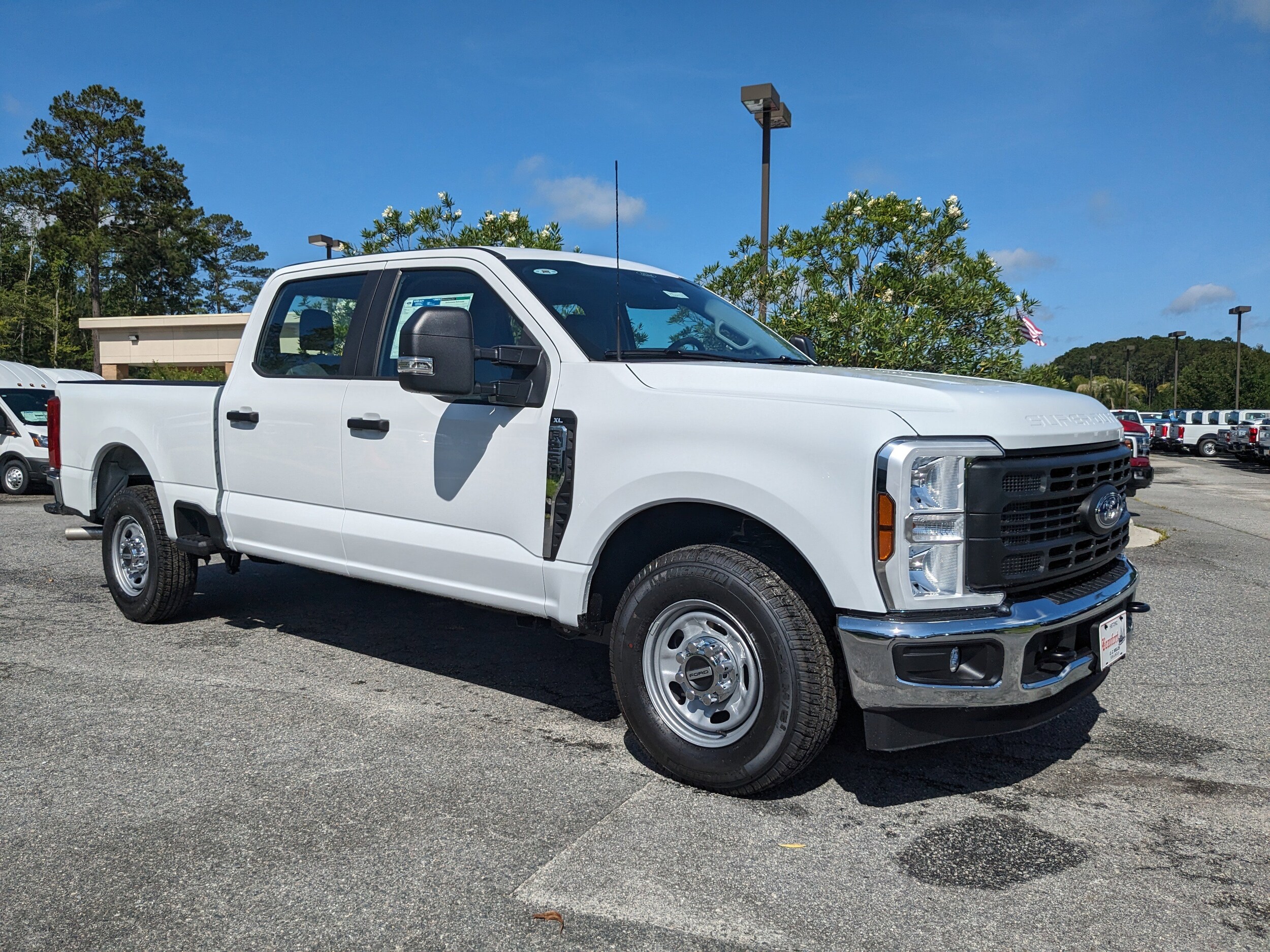 2025 Ford F-250 XL photo 2