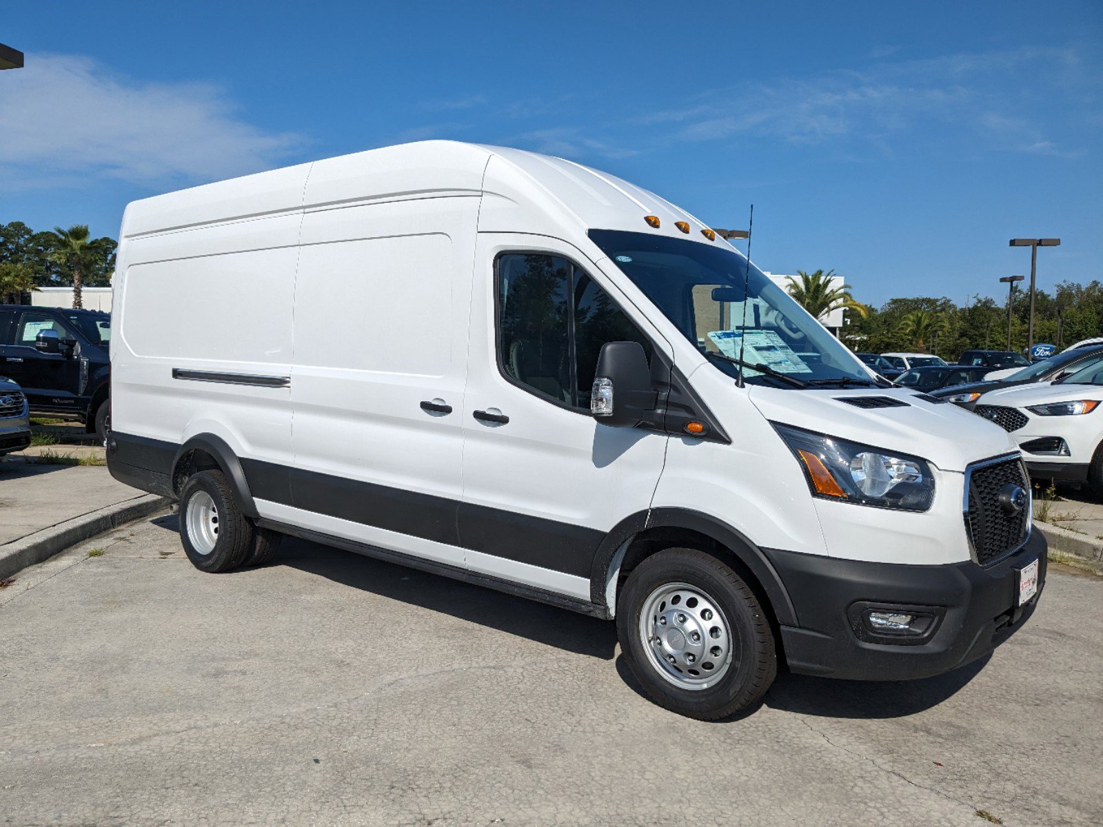 2024 Ford Transit photo 2