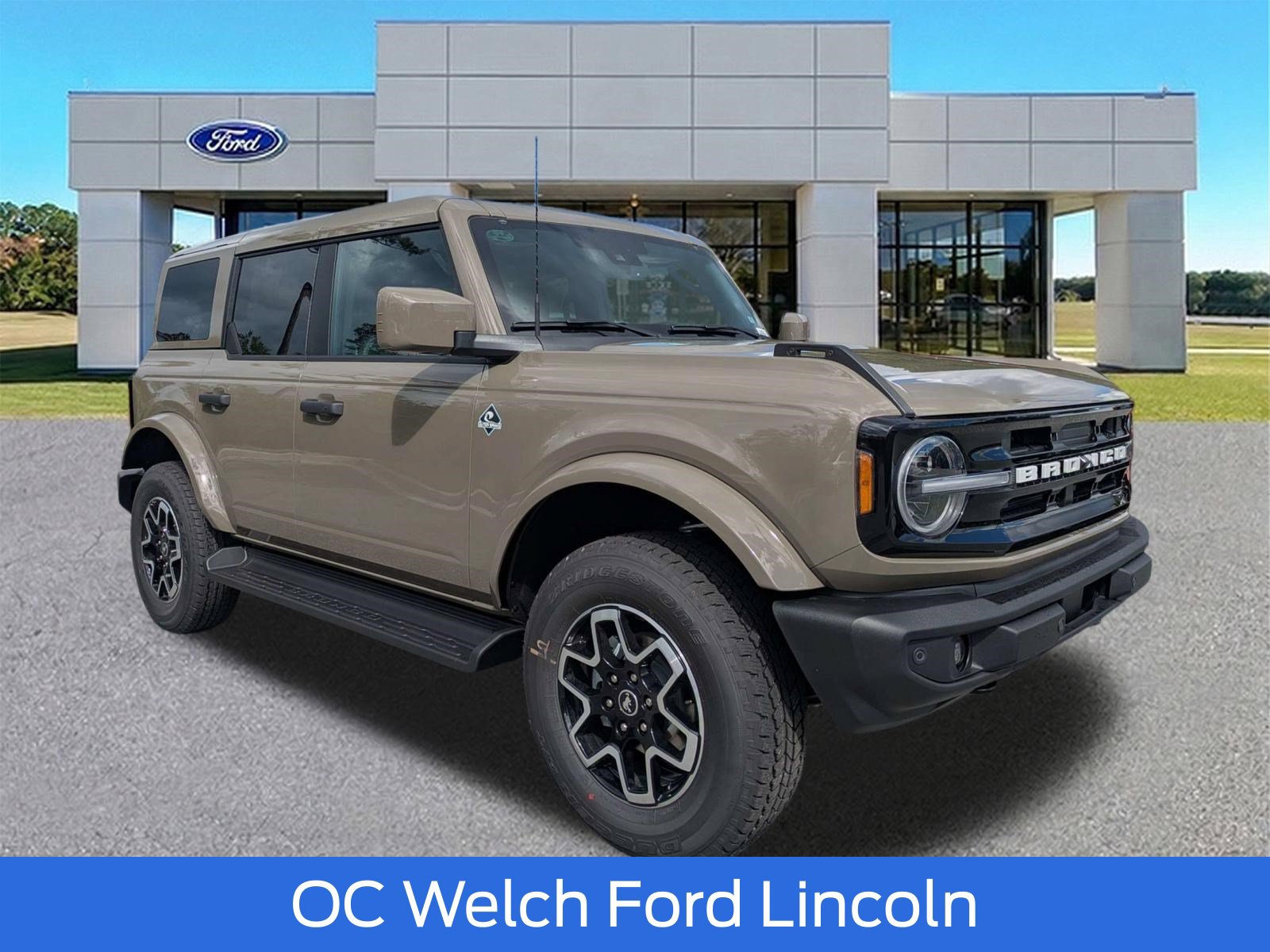 New 2026 Ford Bronco Outer Banks SUV