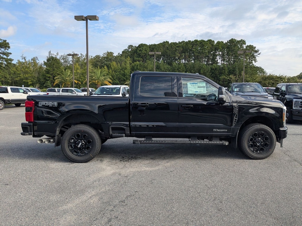 New 2025 Ford F-350 Lariat Truck