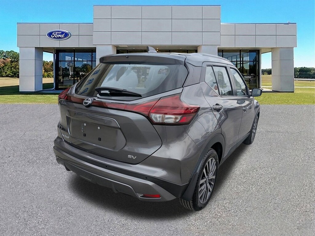 Used 2022 Nissan Kicks SV SUV
