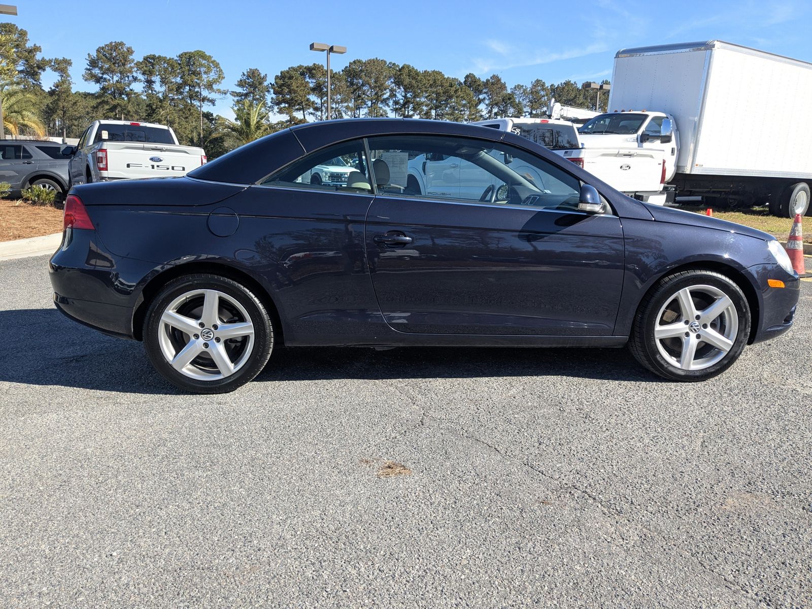 2007 Volkswagen Eos 2.0T photo 2
