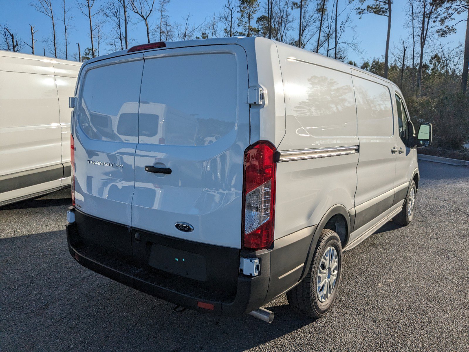 2024 Ford Transit photo 3