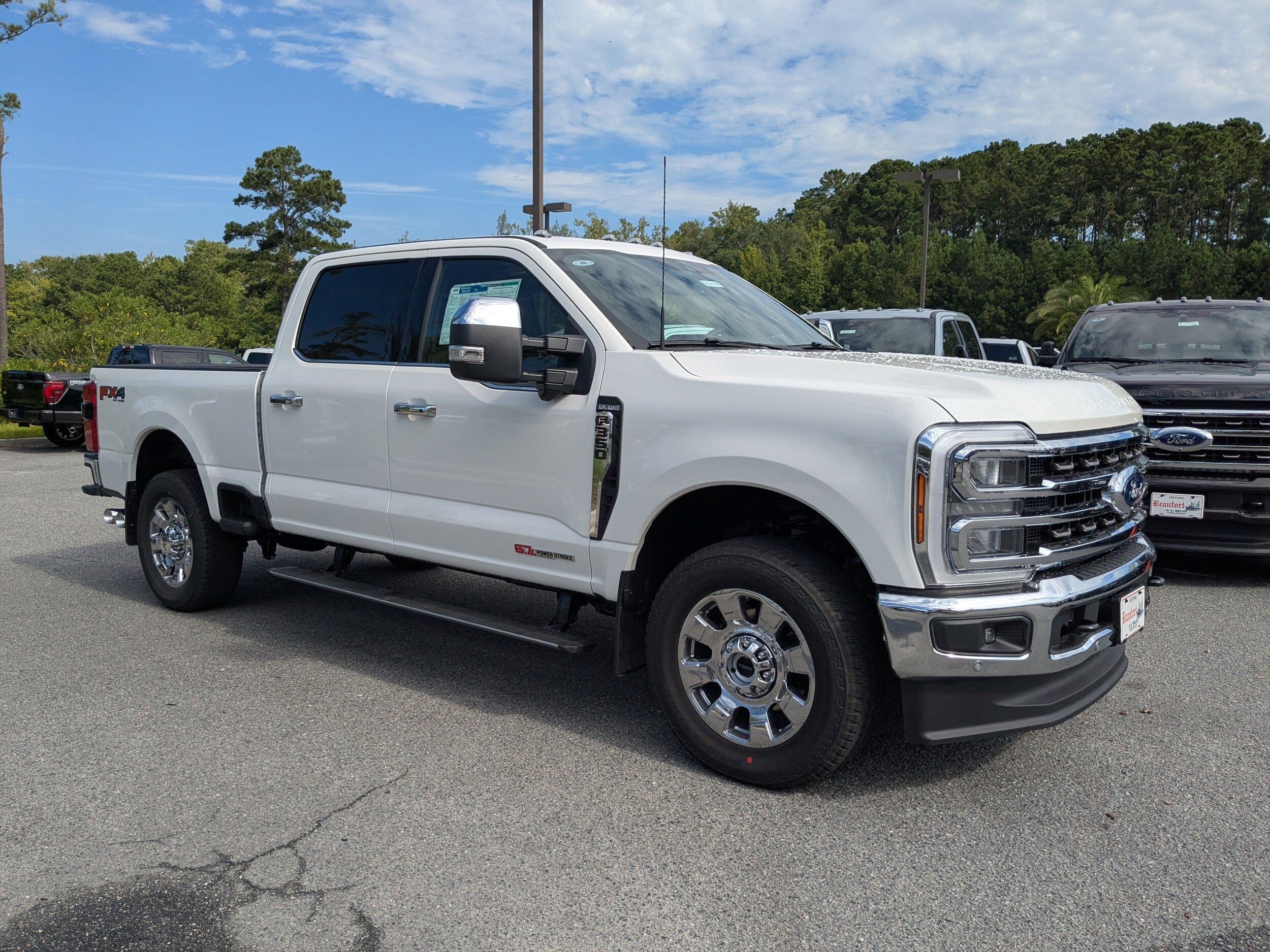 2025 Ford F-350 King Ranch photo 2