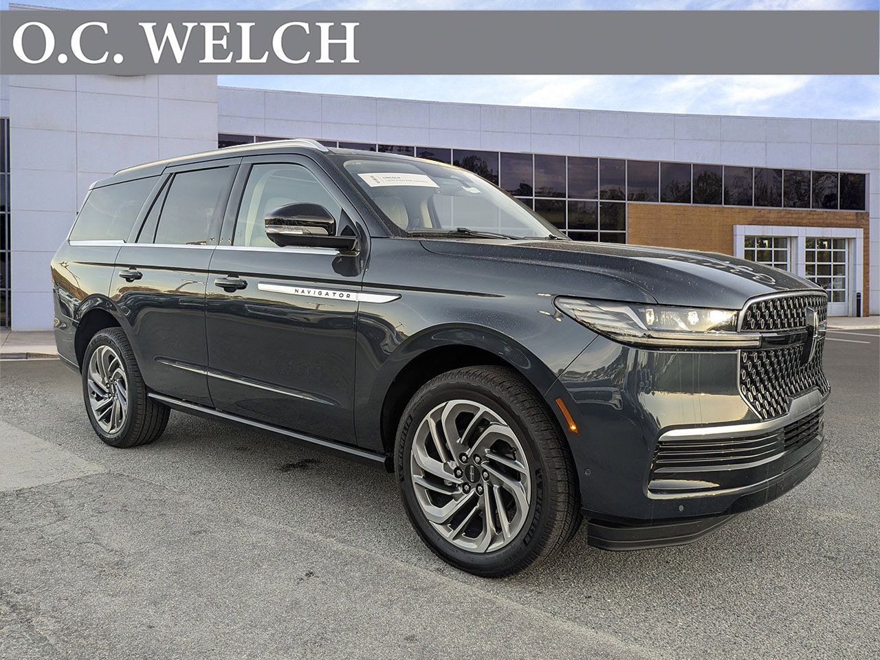 2025 Lincoln Navigator Reserve's photo