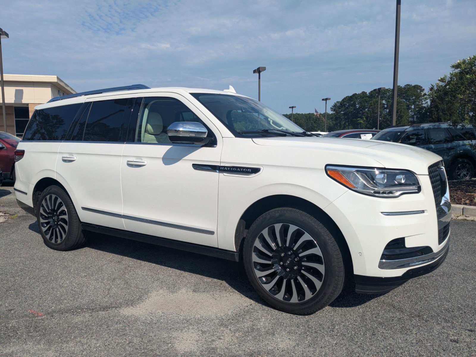 Used 2023 Lincoln Navigator Black Label with VIN 5LMJJ2TG9PEL00423 for sale in Hardeeville, SC