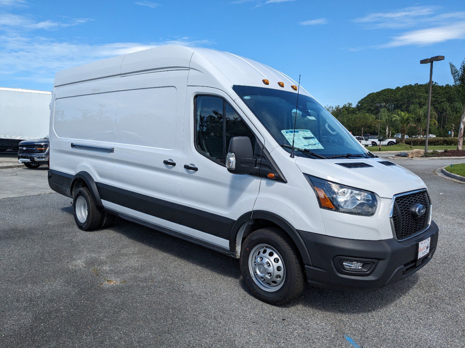 2024 Ford Transit photo 2