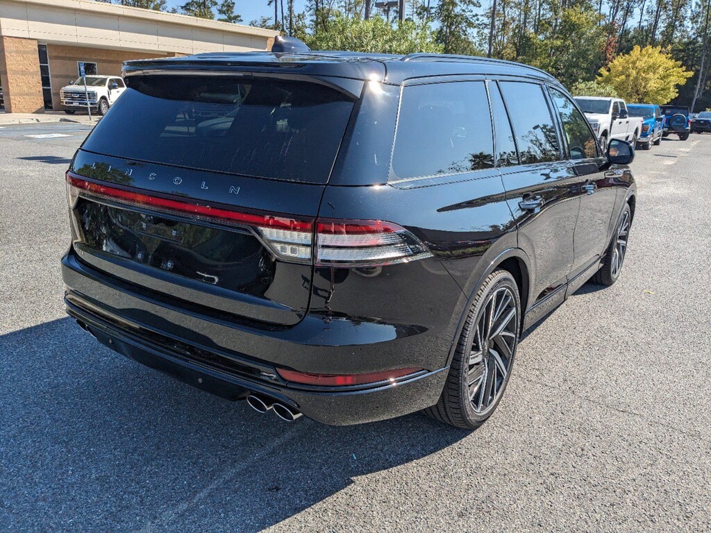 New 2025 Lincoln Aviator Black Label SUV