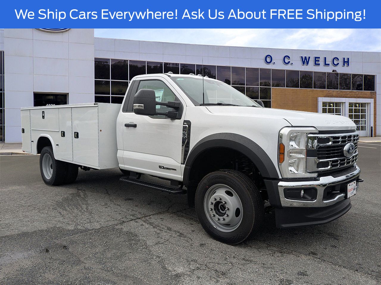 2025 Ford F-550 Super Duty Chassis Cab XL's photo