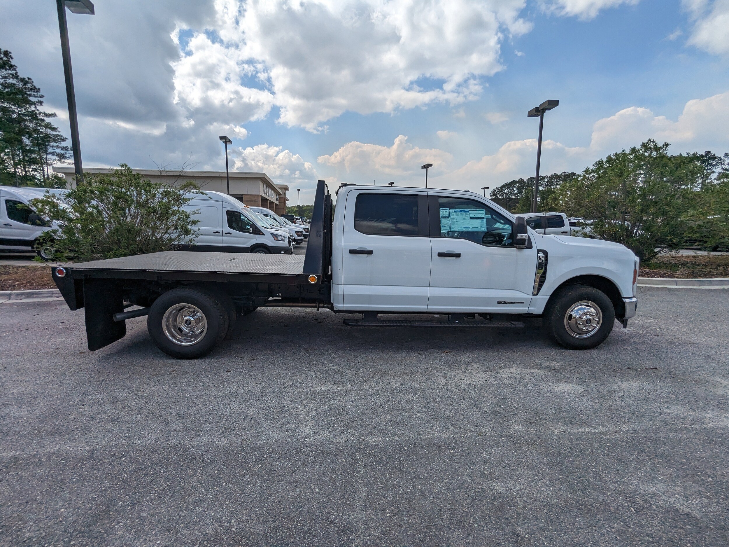 2024 Ford F-350 XL photo 3