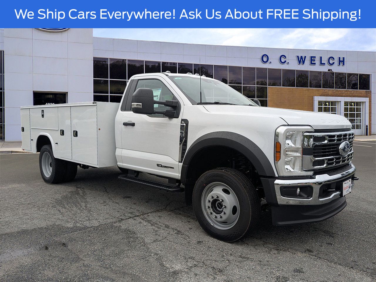 2025 Ford F-550 Super Duty Chassis Cab XL's photo