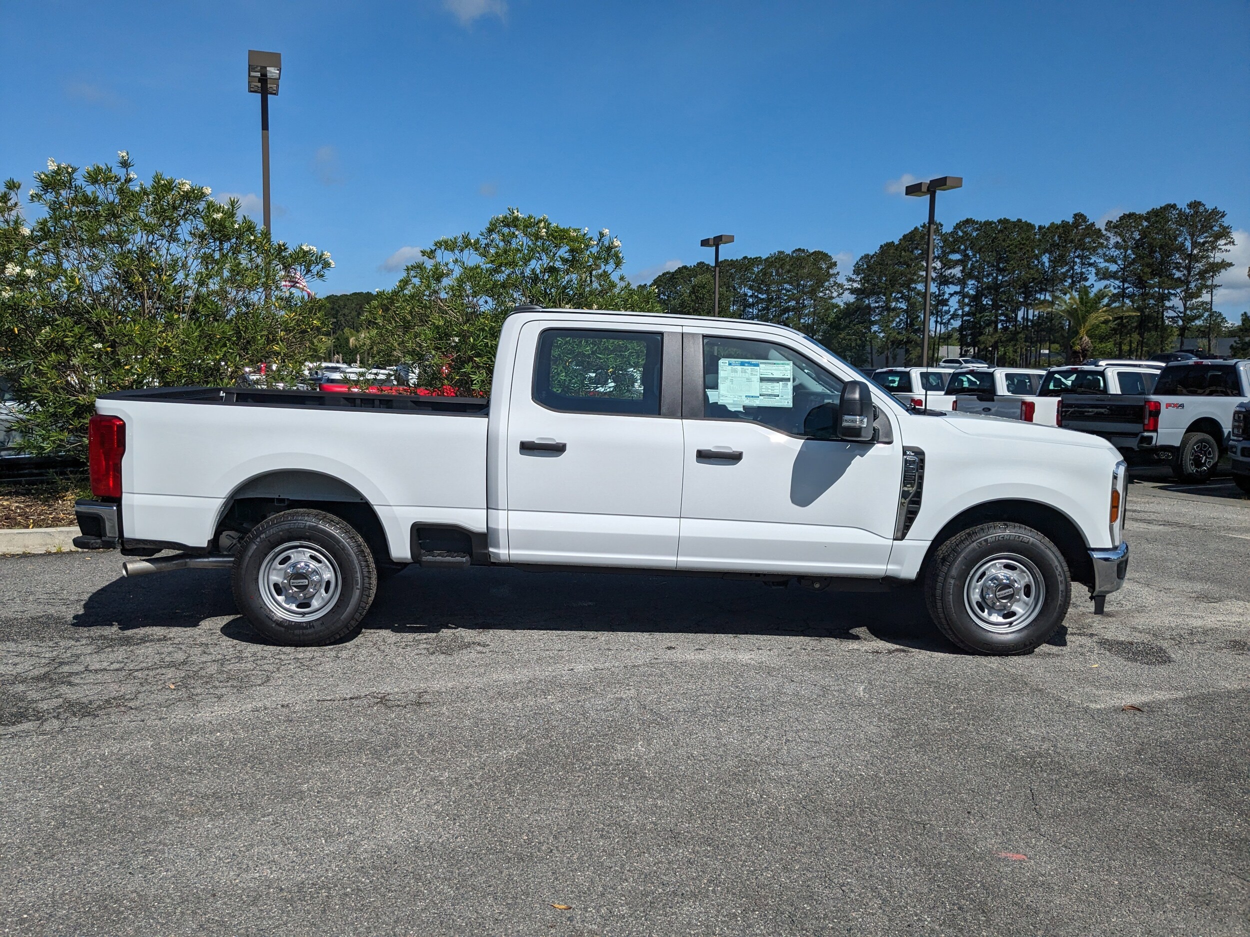 2025 Ford F-250 XL photo 3