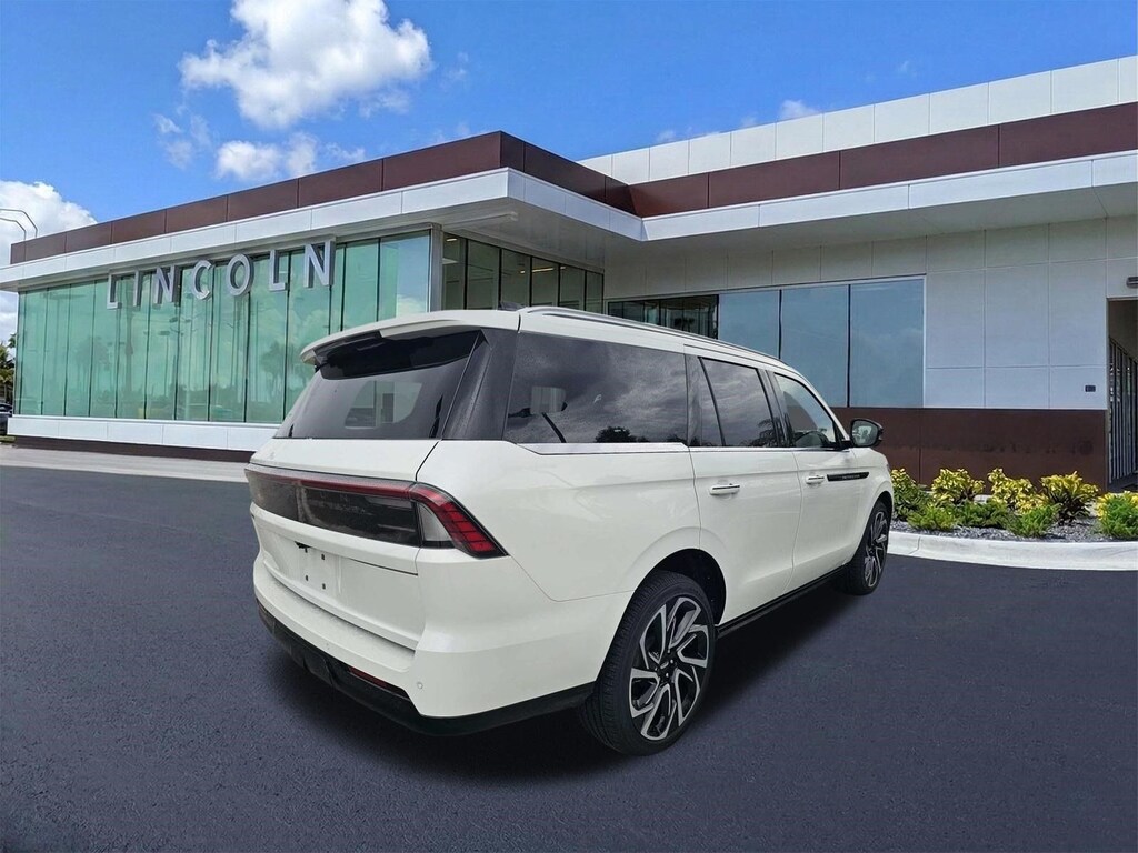 New 2027 Lincoln Navigator Black Label SUV