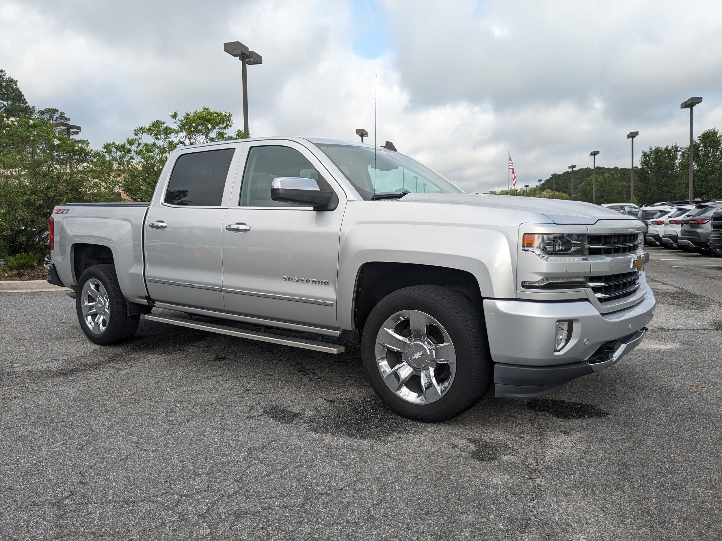 Used 2018 Chevrolet Silverado 1500 LTZ Z71 with VIN 3GCUKSEC6JG305557 for sale in Hardeeville, SC