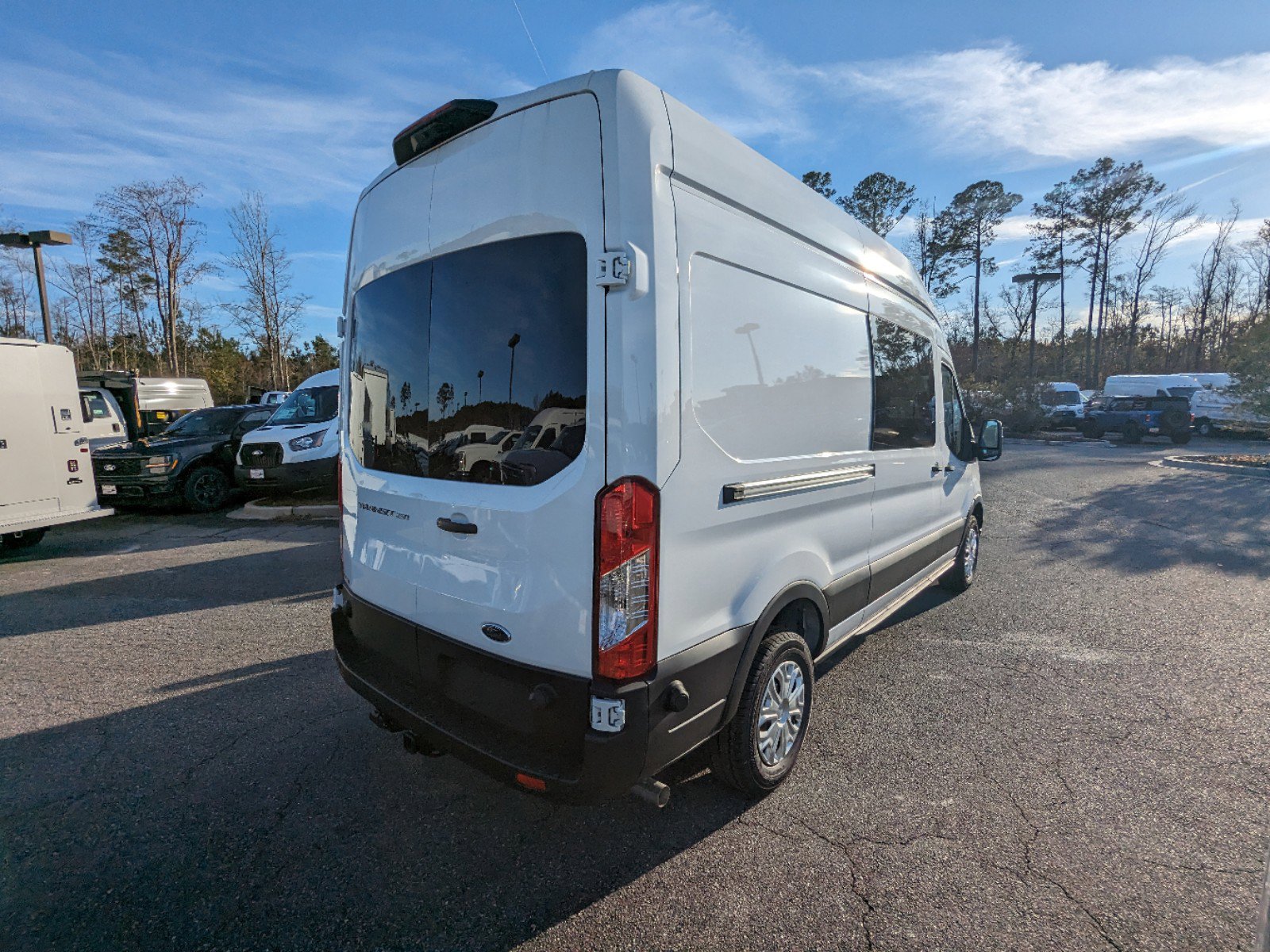 2024 Ford Transit photo 4