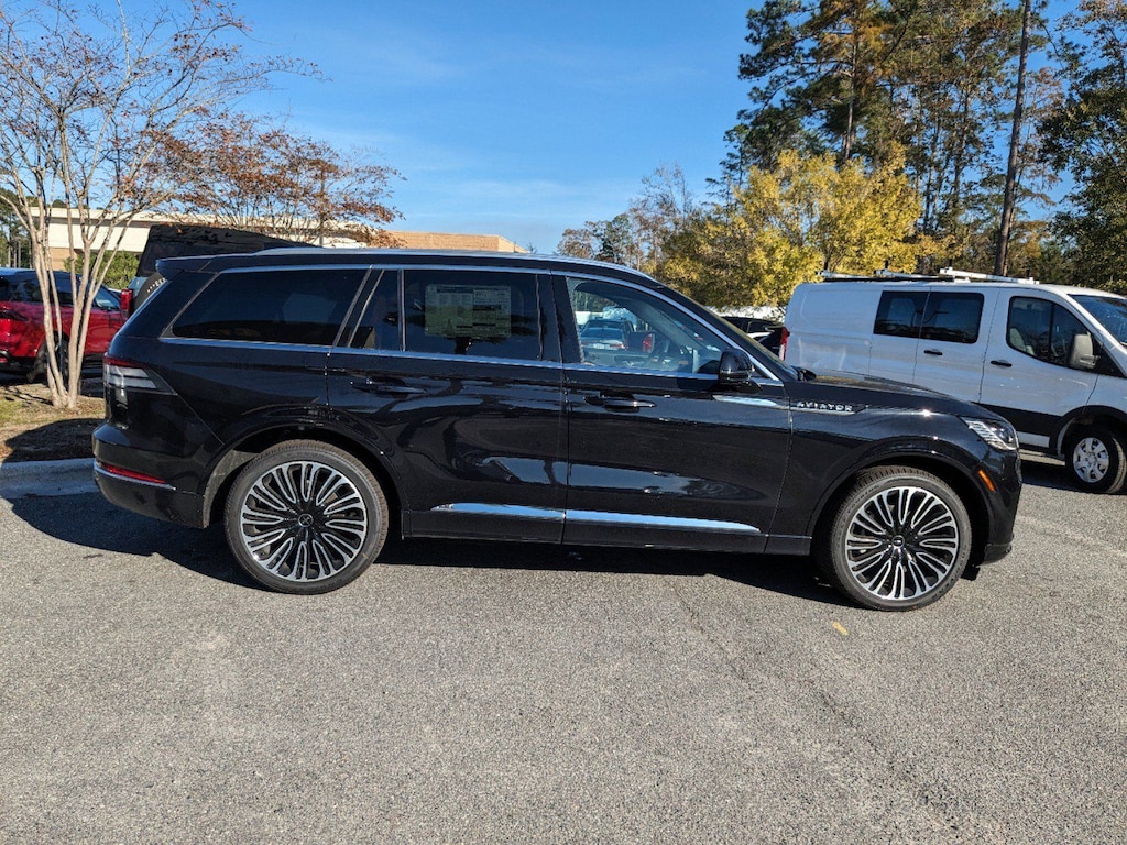 New 2025 Lincoln Aviator Black Label SUV