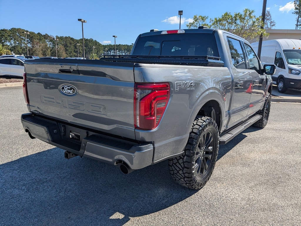 New 2025 Ford F-150 Lariat Truck