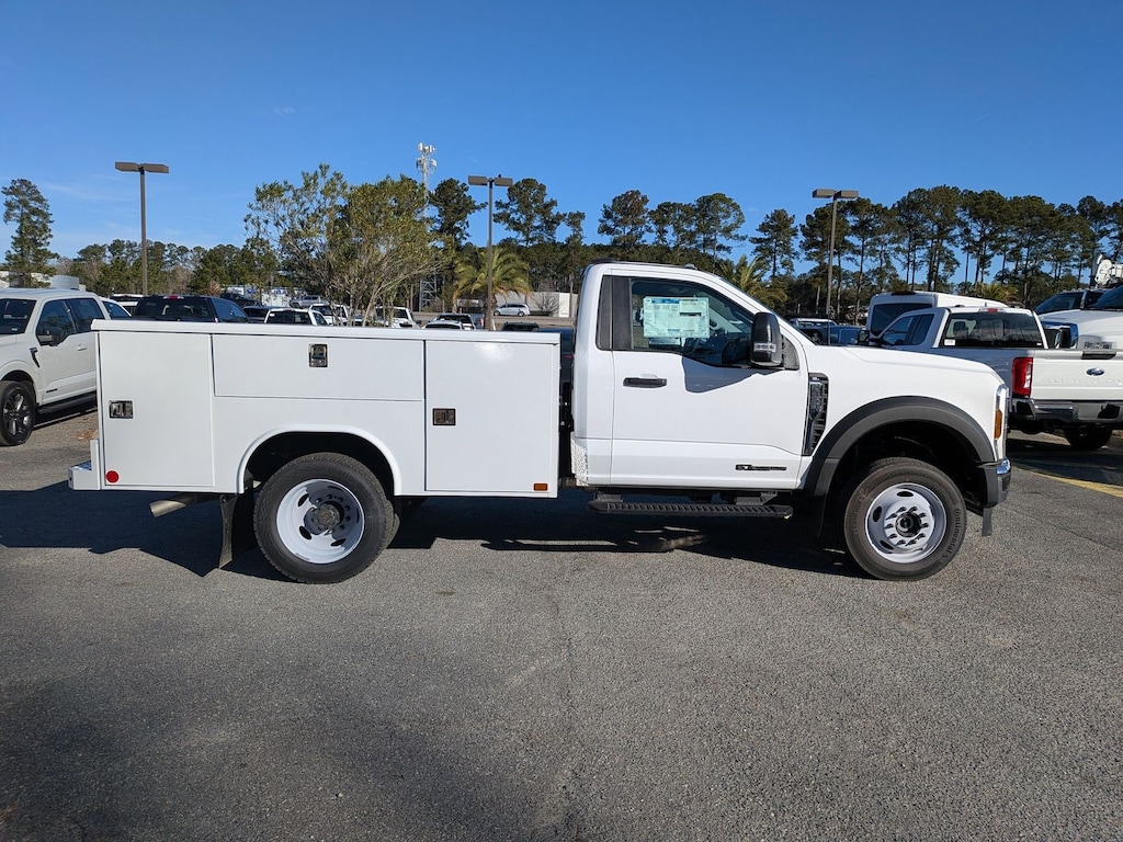 New 2024 Ford F-450 Chassis XL Chassis