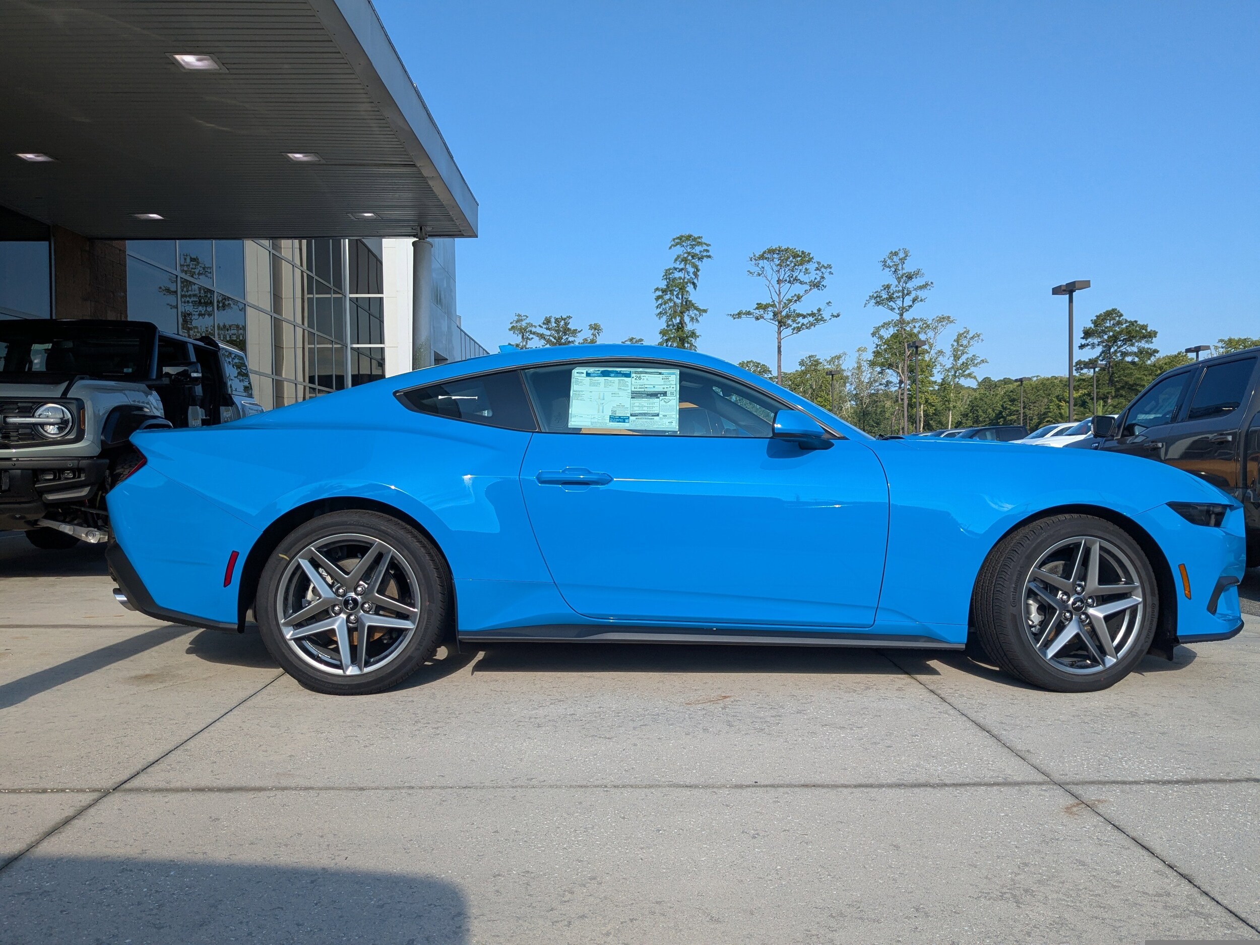 2025 Ford Mustang EcoBoost photo 3