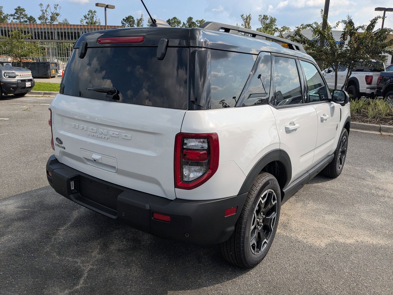 2025 Ford Bronco Sport Outer Banks photo 4
