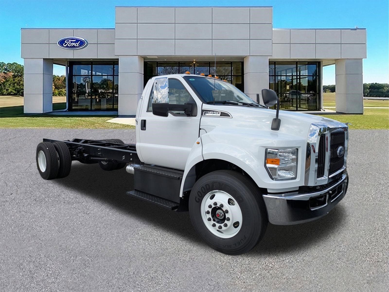 2027 Ford F-650's photo