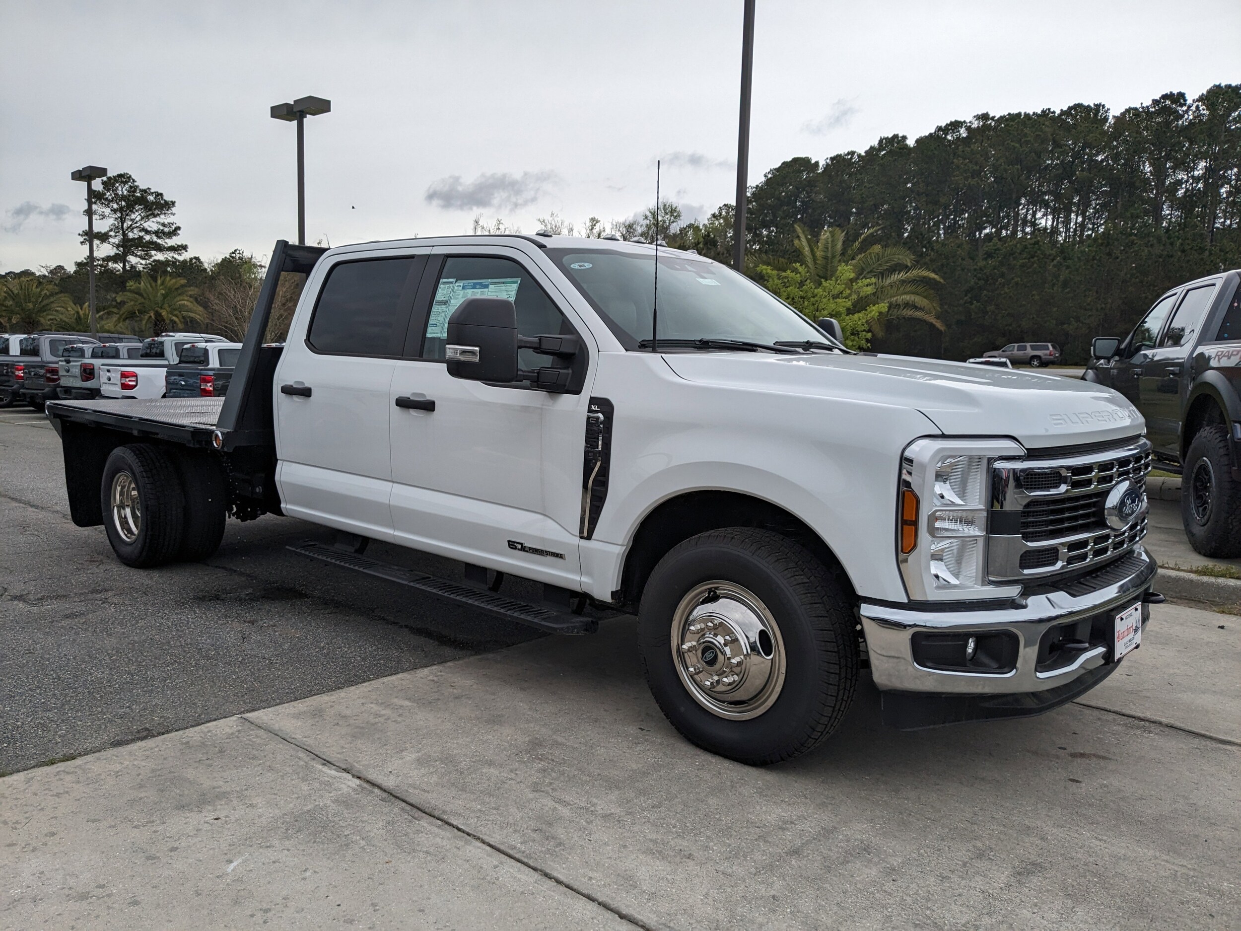 2024 Ford F-350 XL photo 2