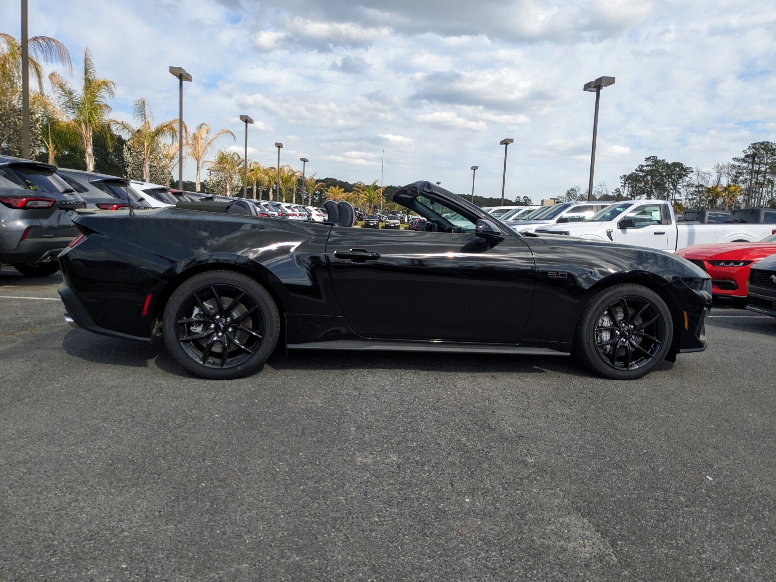 2025 Ford Mustang GT Premium Convertible photo 2