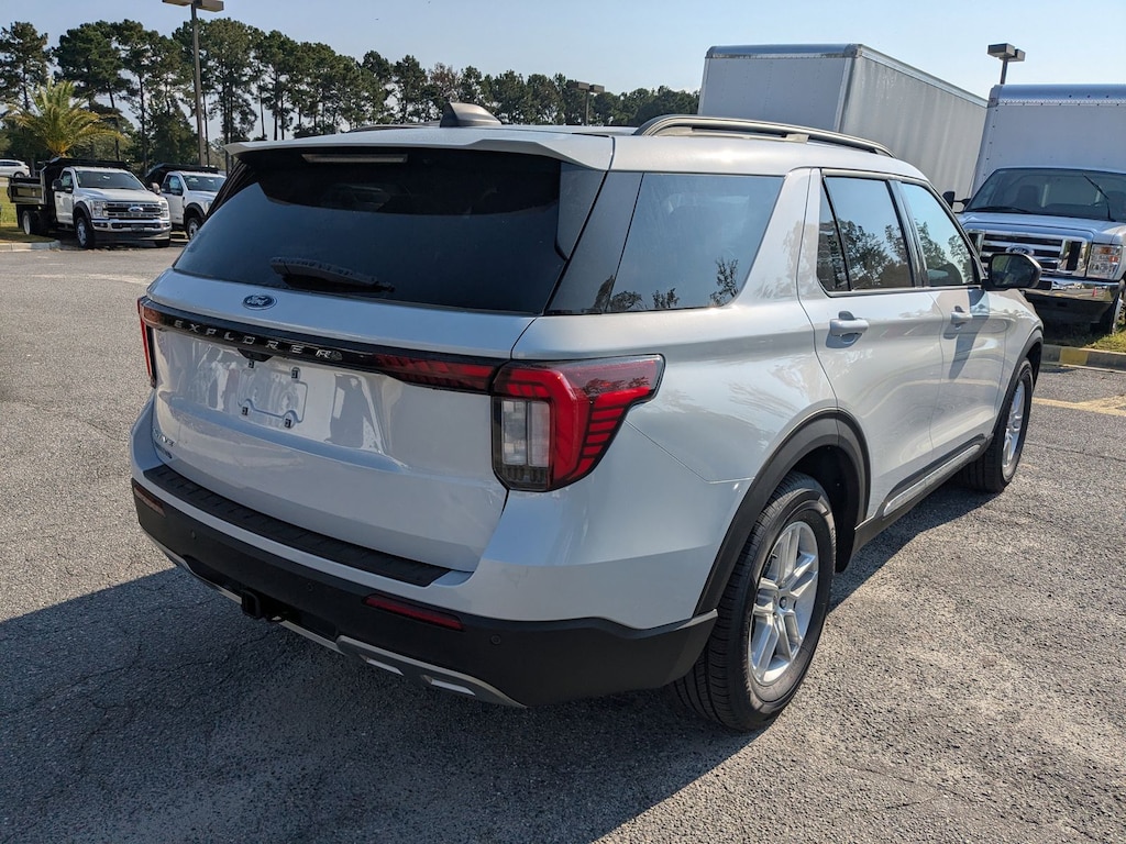 New 2025 Ford Explorer Active SUV