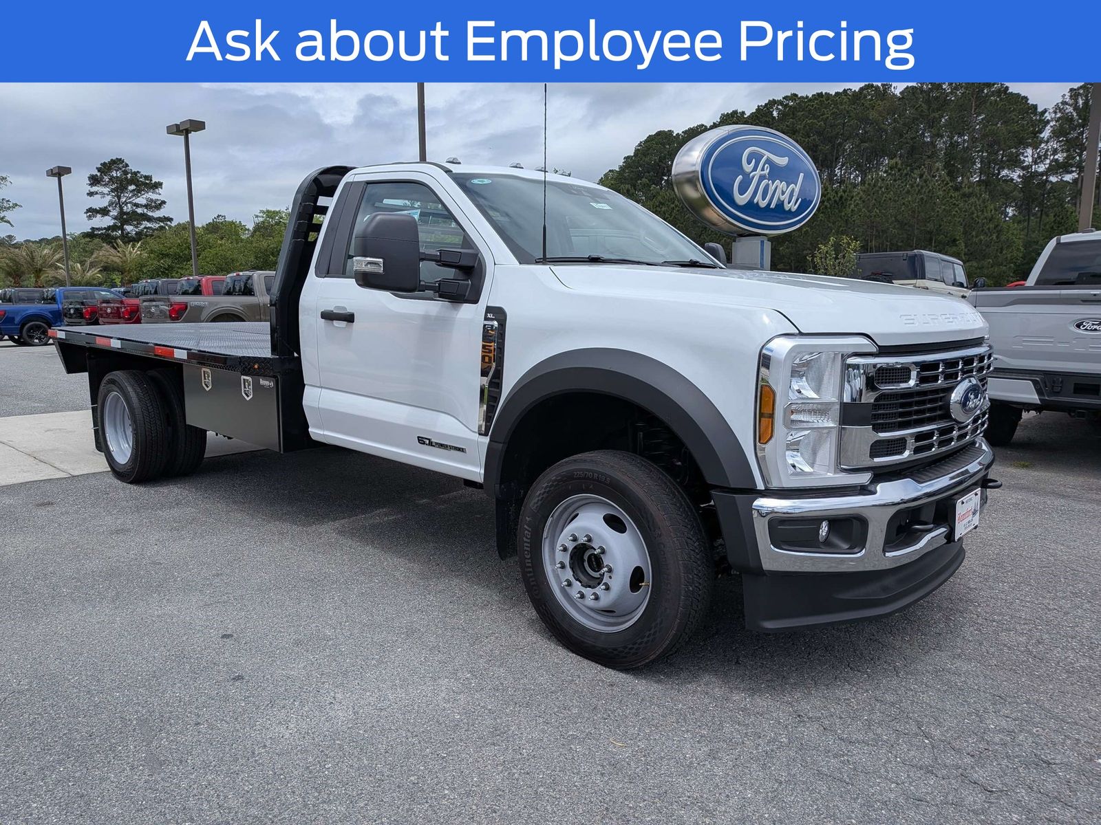 2026 Ford F-550 XL 4x4 Regular Cab 169-In DRW's photo