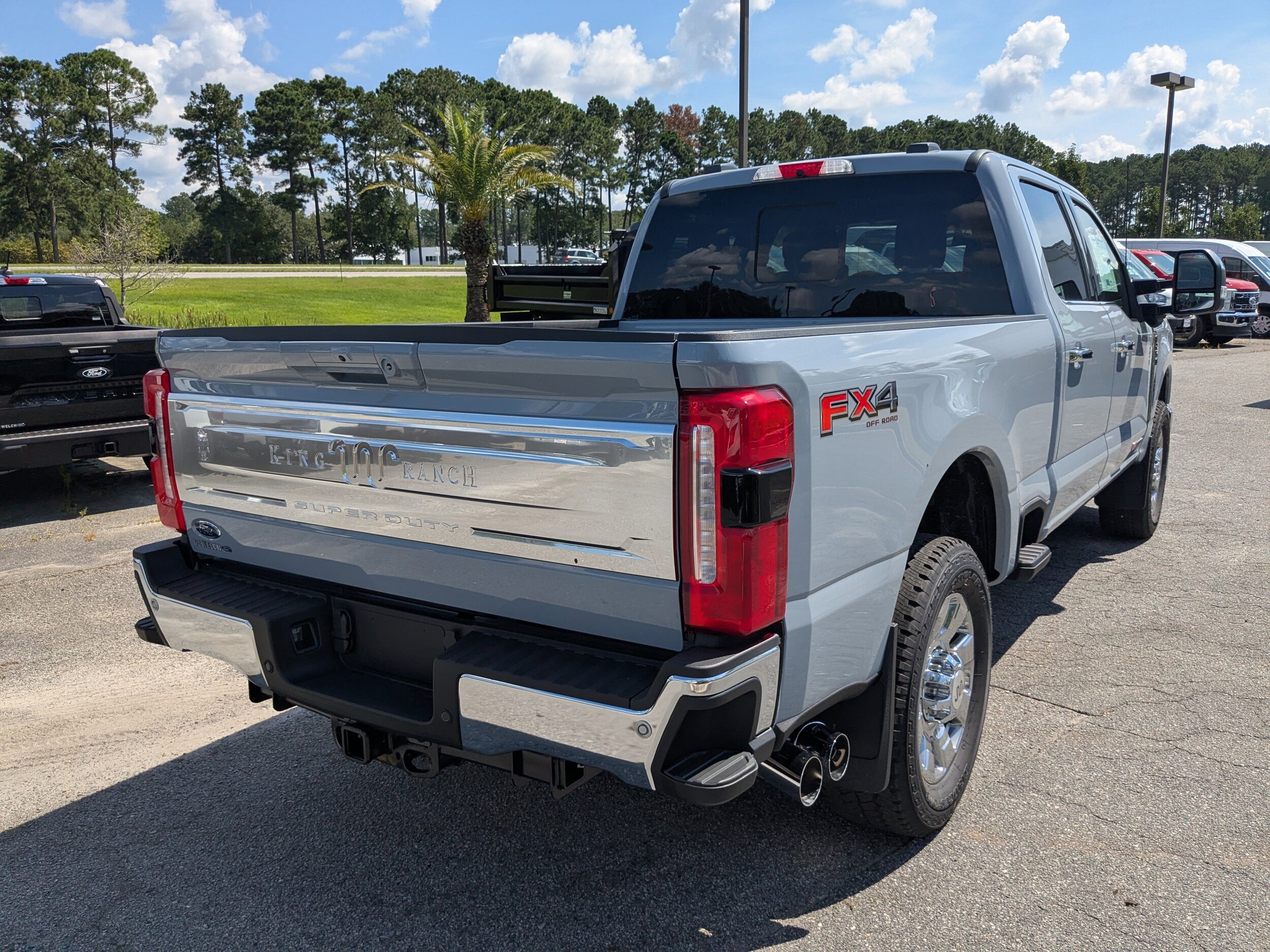 2025 Ford F-250 King Ranch photo 3