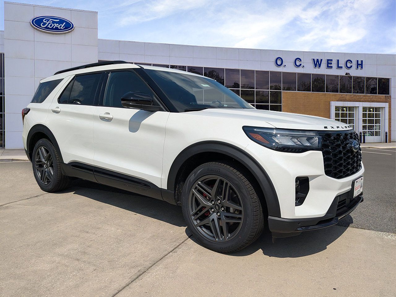 2025 Ford Explorer ST's photo