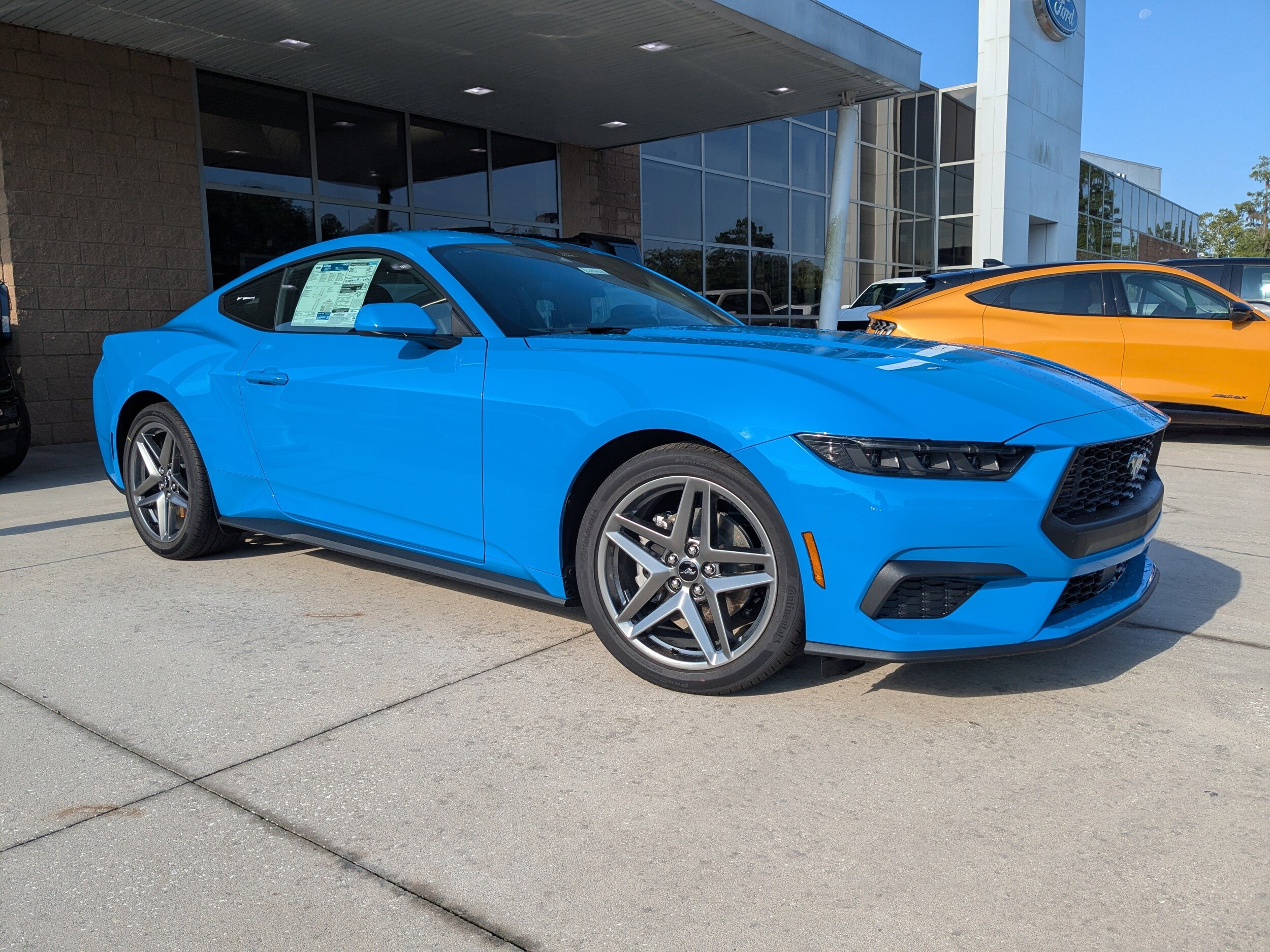 2025 Ford Mustang EcoBoost photo 2