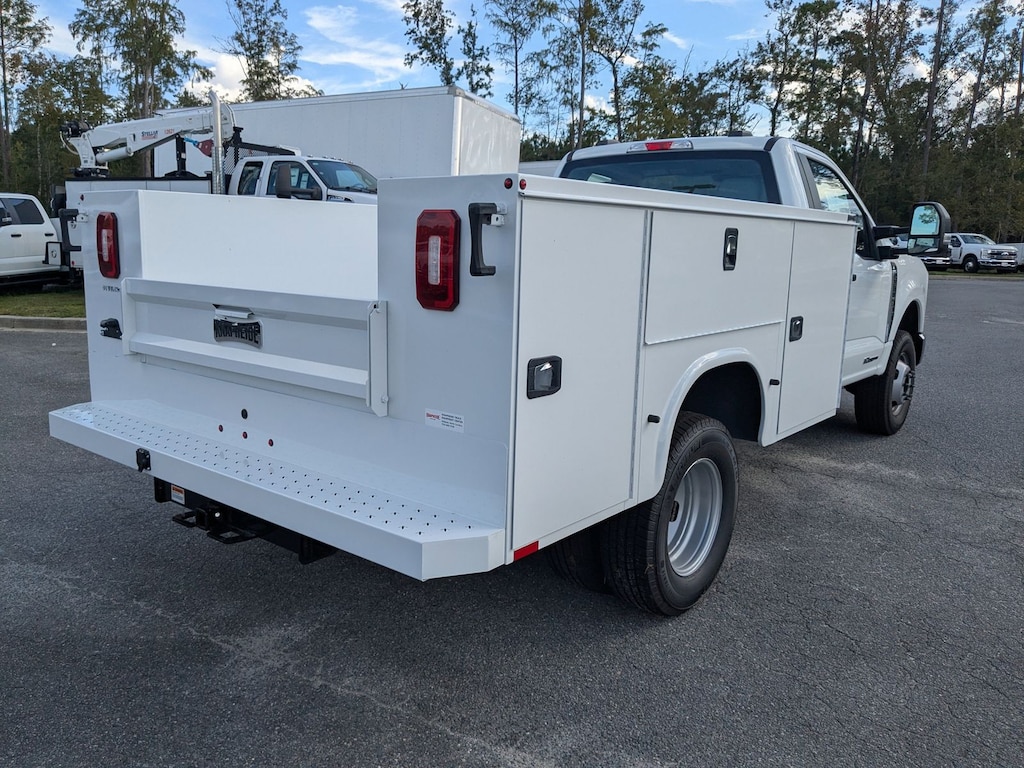 New 2025 Ford F-350 Chassis XL Chassis