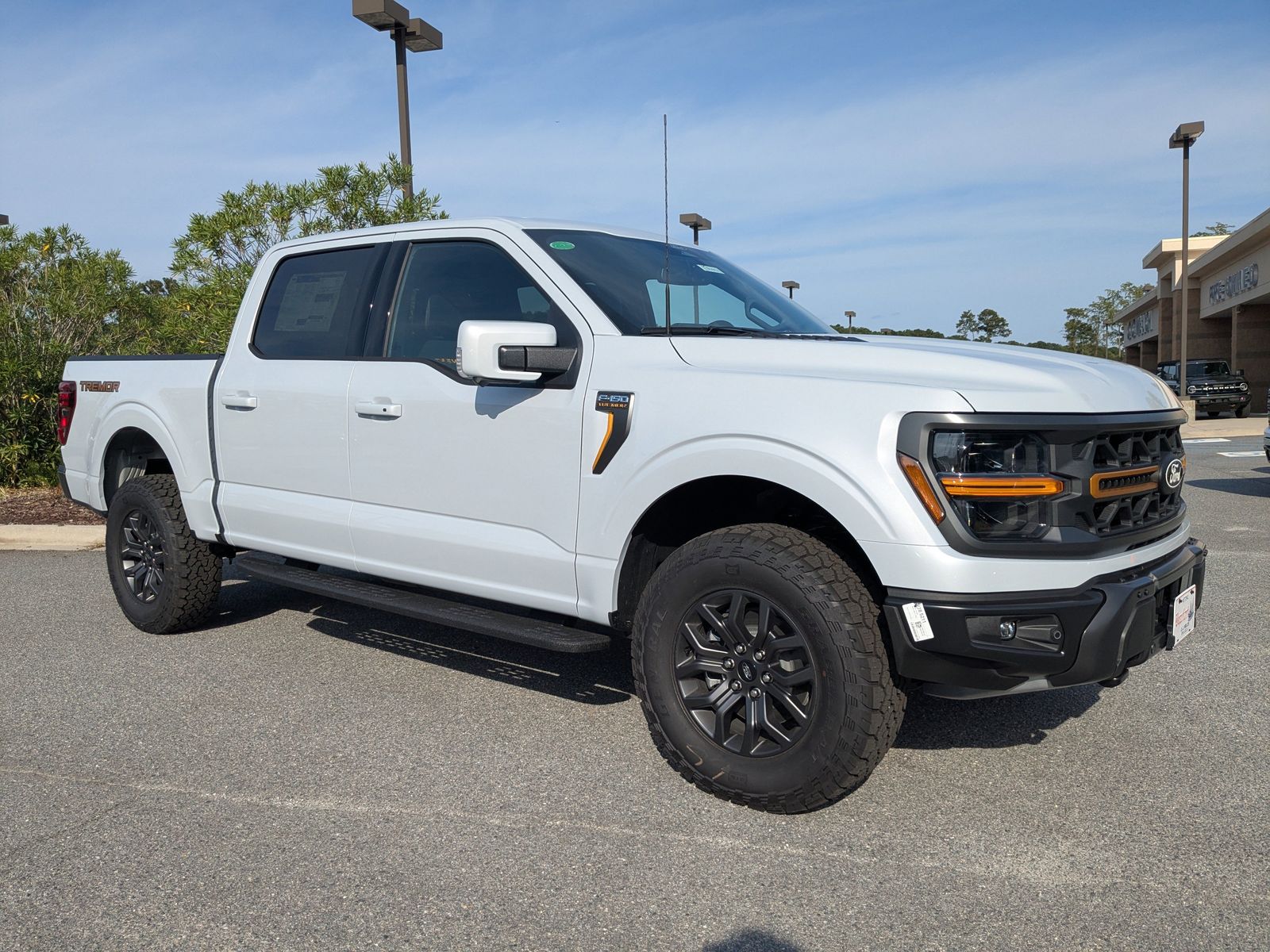 2025 Ford F-150 Tremor photo 2