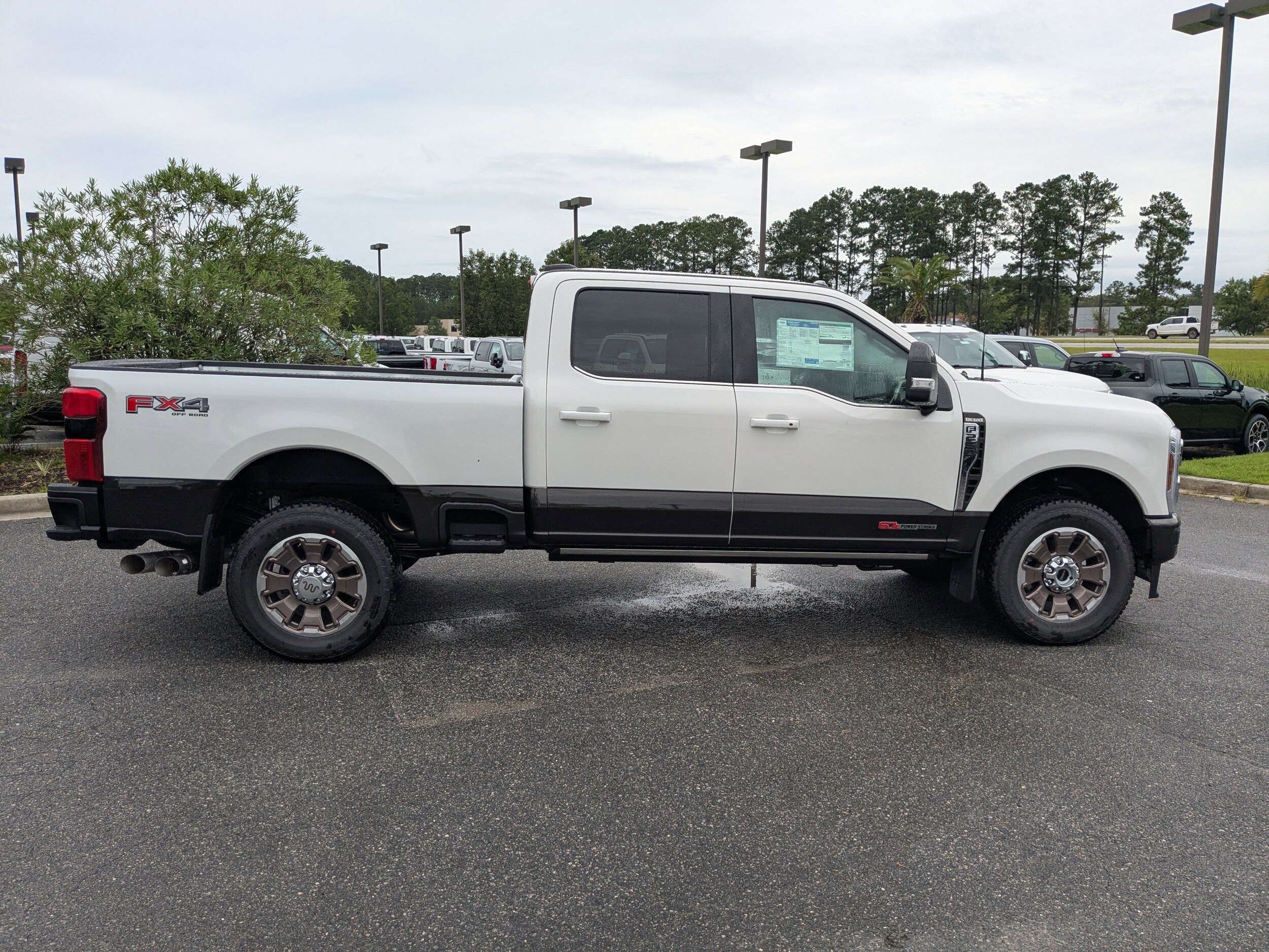2025 Ford F-250 King Ranch photo 2