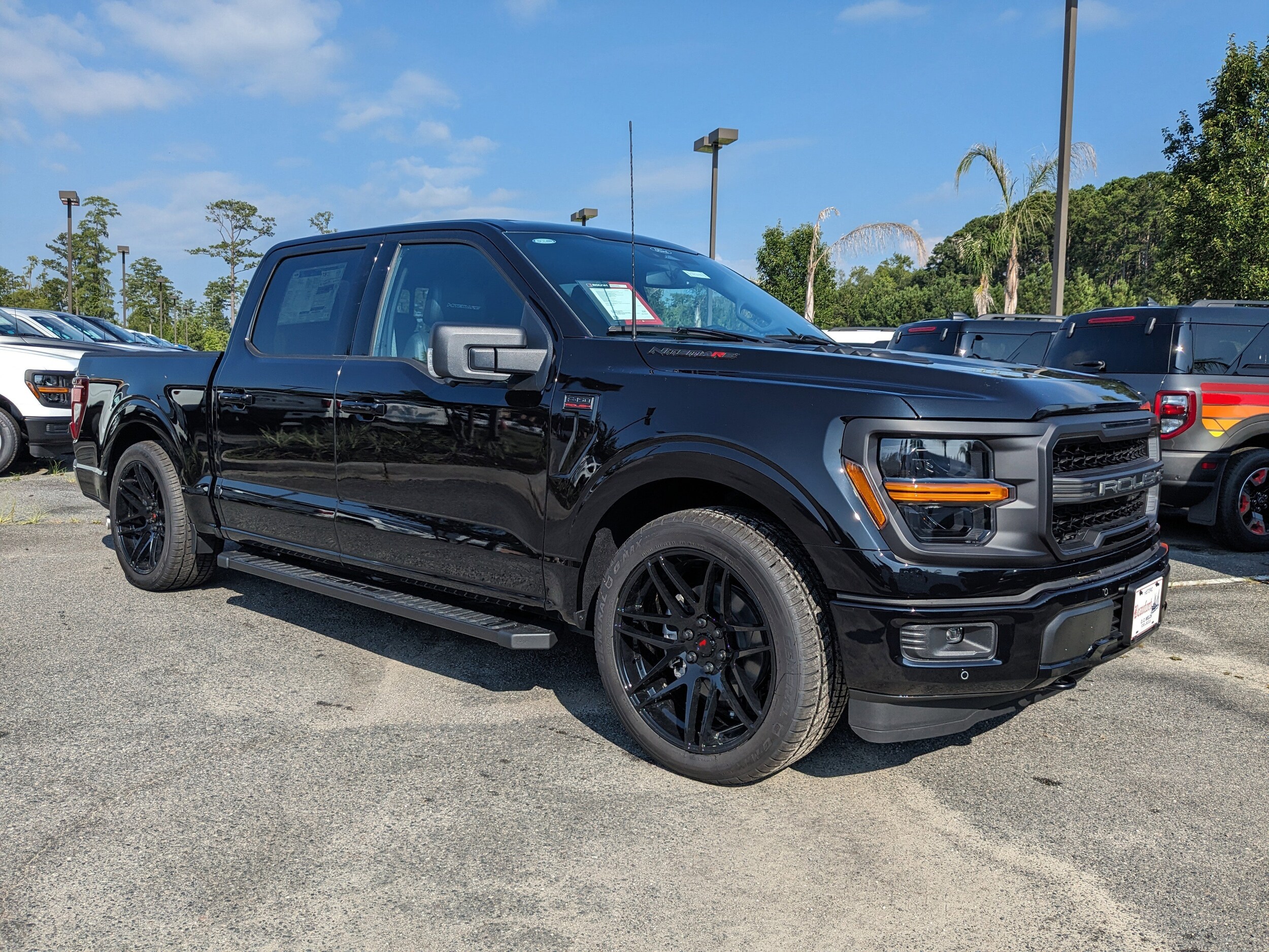 2025 Ford F-150 XLT photo 2