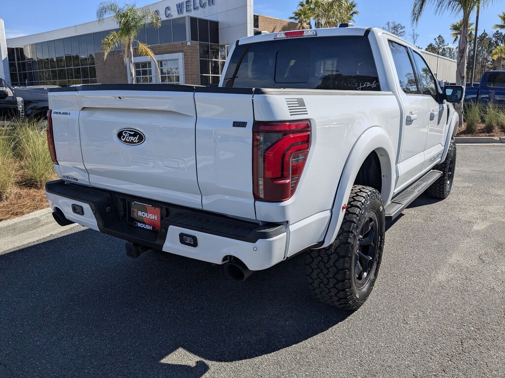 New 2025 Ford F-150 Lariat Truck