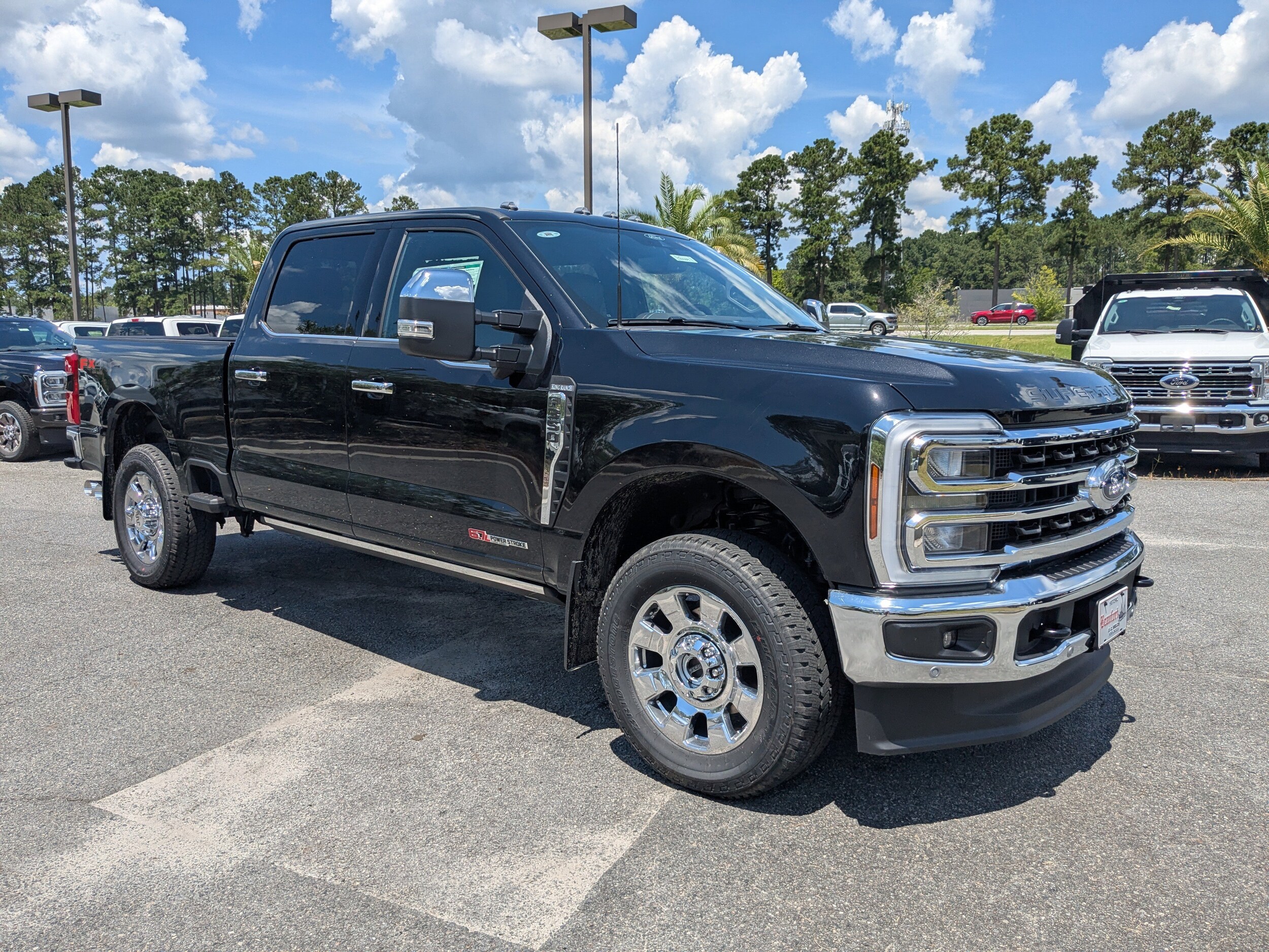 2025 Ford F-350 King Ranch photo 2
