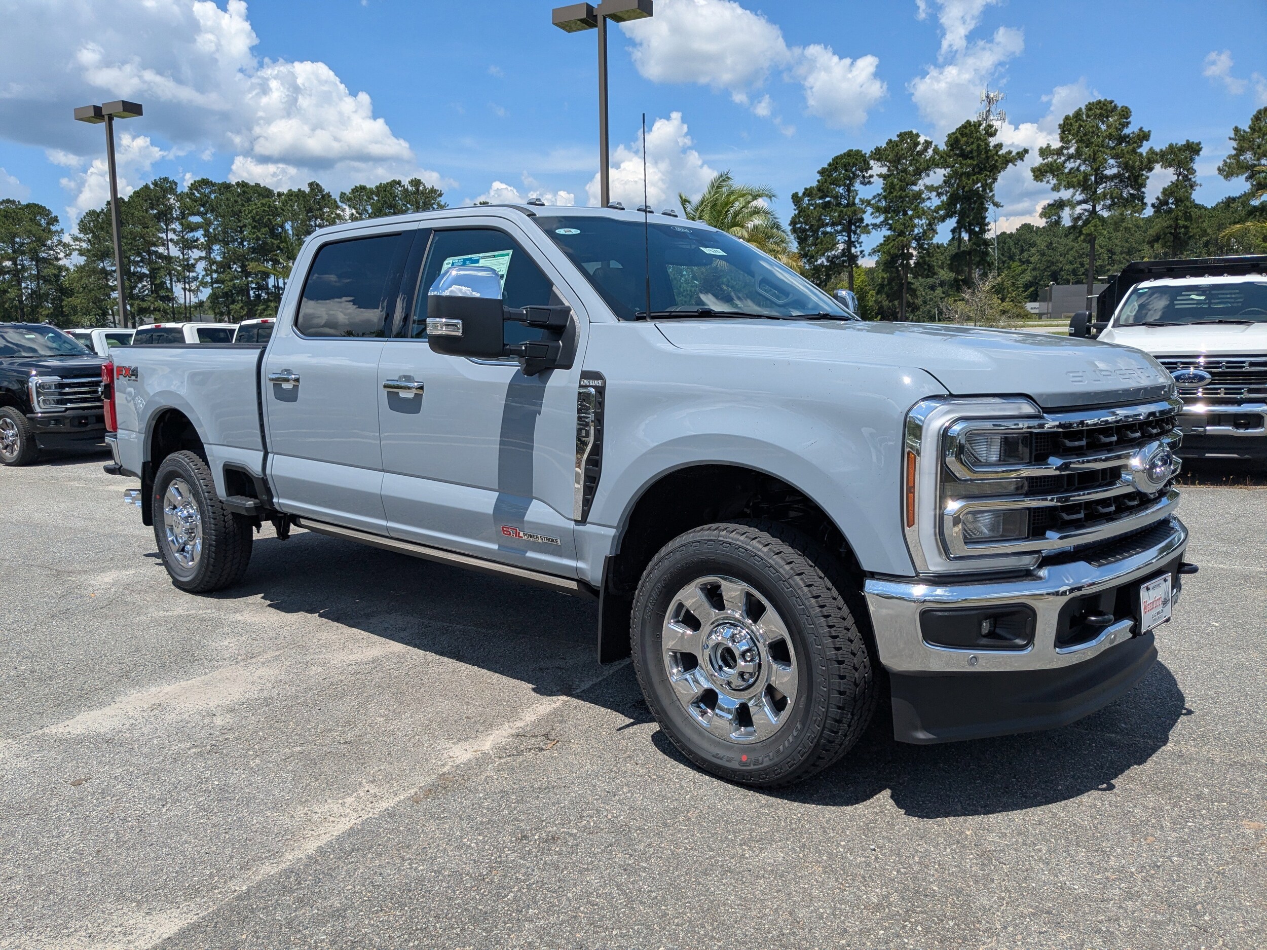 2025 Ford F-250 King Ranch photo 2