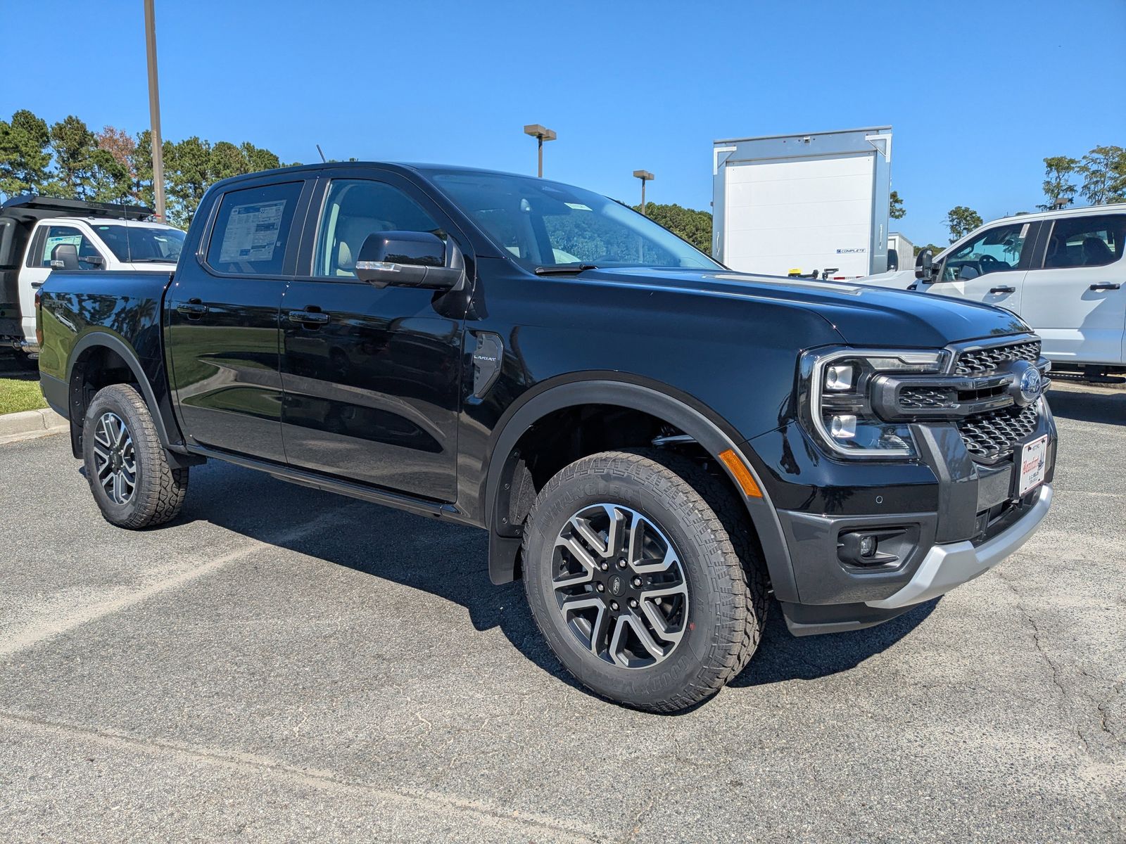 2025 Ford Ranger Lariat photo 2
